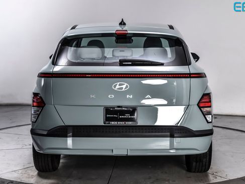 Used 2024 Hyundai Kona SE FWD image 5