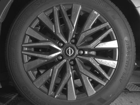 Used 2025 Nissan Altima 2.5 SV image 14