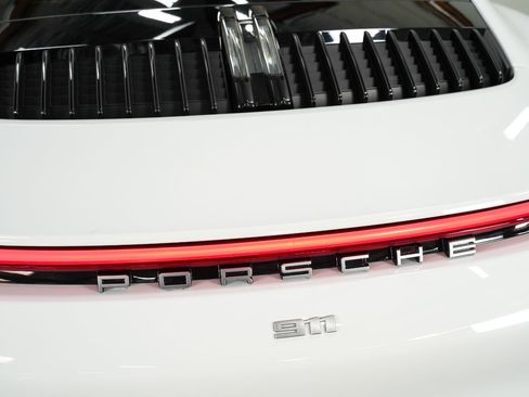 Used 2020 Porsche 911 Carrera image 20