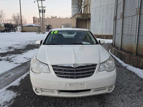 Used 2010 Chrysler Sebring Limited image 3