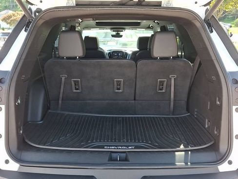 Used 2023 Chevrolet Traverse RS AWD/4WD image 31