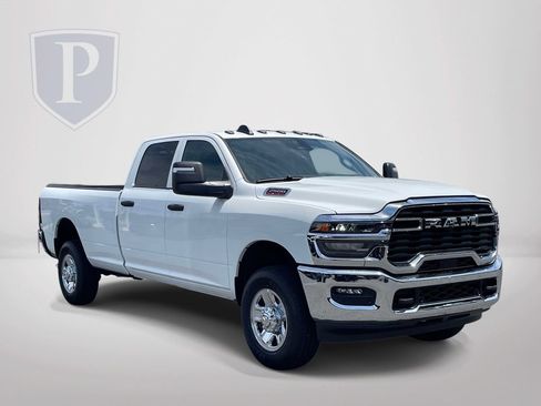 New 2026 RAM 2500 Tradesman w/ Chrome Appearance Group AWD/4WD image 2