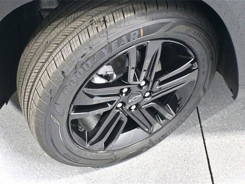 New 2026 Chevrolet Trax ACTIV w/ Driver Confidence Package image 8