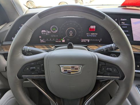 Used 2024 Cadillac Escalade ESV Sport Platinum w/ Heavy-Duty Trailer Package image 33