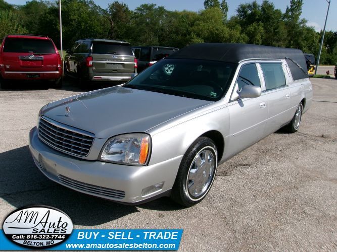 Used 2004 Cadillac De Ville Hearse FWD image 1