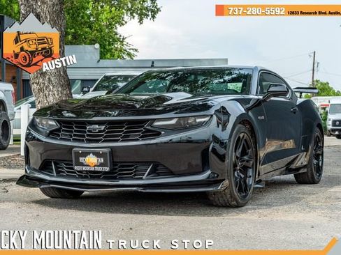 Used 2020 Chevrolet Camaro LT image 1