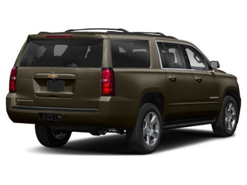 Used 2019 Chevrolet Suburban LS w/ Enhanced Driver Alert Package AWD/4WD image 2