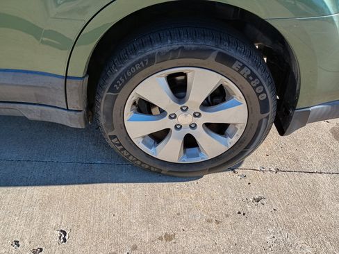 Used 2010 Subaru Outback 2.5i Limited image 33