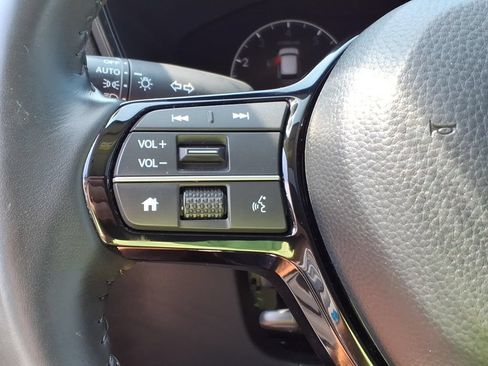 Used 2024 Honda CR-V EX-L image 25