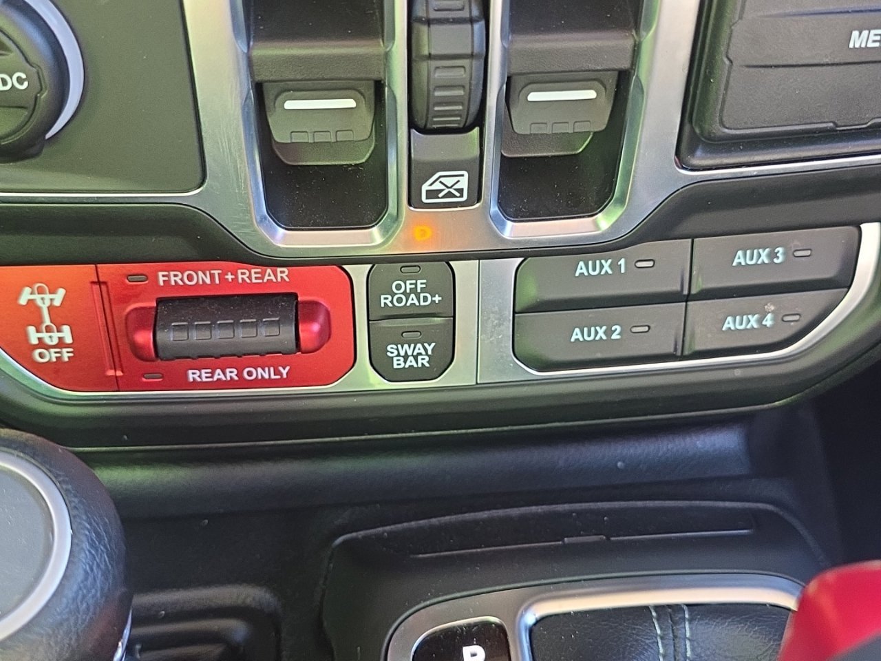Used 2026 Jeep Wrangler Unlimited Rubicon AWD/4WD image 45
