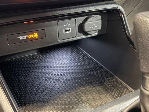 Used 2024 Honda CR-V LX image 17
