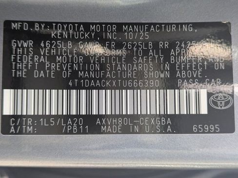 Used 2026 Toyota Camry XLE FWD image 28