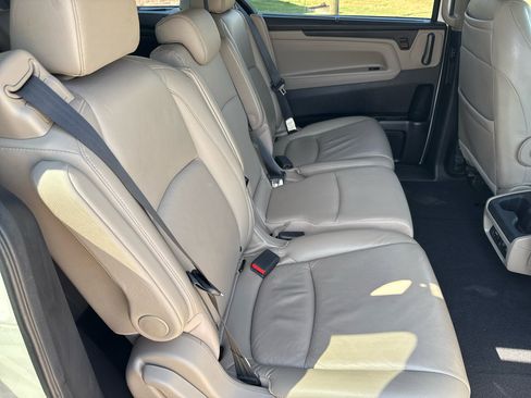 Used 2018 Honda Odyssey Elite image 59
