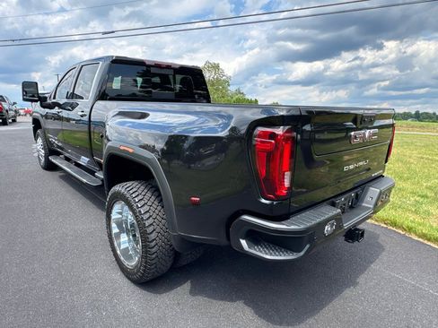 Used 2020 GMC Sierra 3500 Denali w/ Denali Ultimate Package AWD/4WD image 4