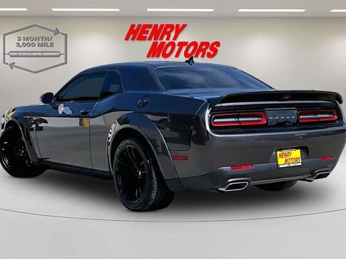 Used 2020 Dodge Challenger R/T Scat Pack RWD image 4