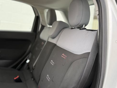 Used 2015 FIAT 500L Pop FWD image 21