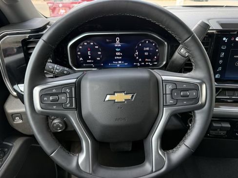 Certified 2026 Chevrolet Silverado 1500 LT RWD image 14