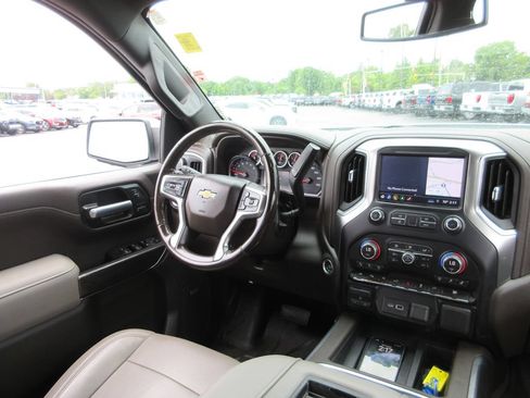 Certified 2019 Chevrolet Silverado 1500 LTZ w/ LTZ Plus Package AWD/4WD image 29