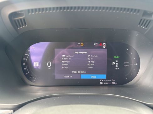 Certified 2024 Volvo XC60 T8 Plus w/ Protection Package Premier AWD/4WD image 17