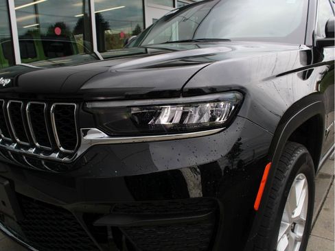 New 2025 Jeep Grand Cherokee Laredo X w/ Luxury Tech Group I image 39