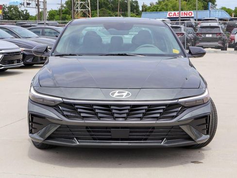 New 2026 Hyundai Elantra SEL Sport FWD image 26