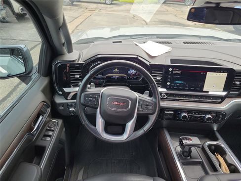 Used 2022 GMC Sierra 1500 SLT AWD/4WD image 11