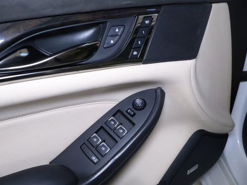 Used 2019 Cadillac CTS Luxury image 14