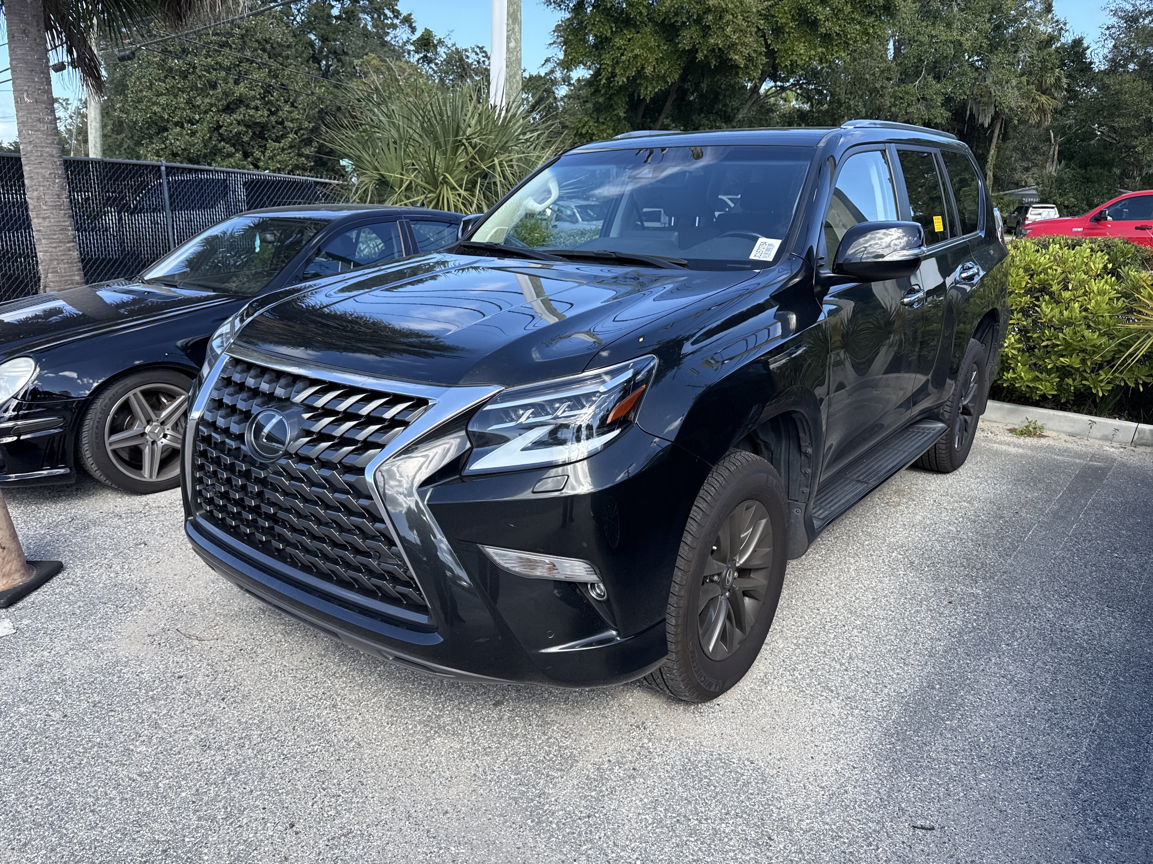 Certified 2023 Lexus GX 460 Premium w/ Premium Package AWD/4WD image 2