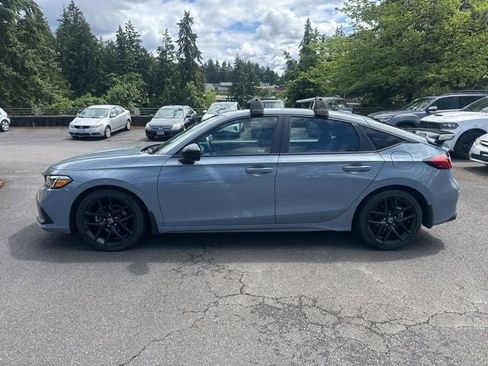 Used 2024 Honda Civic Sport image 2