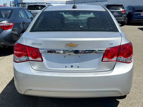 Used 2016 Chevrolet Cruze LT image 5