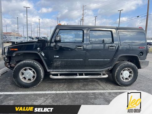 Used 2004 HUMMER H2 w/ Preferred Equipment Group image 3