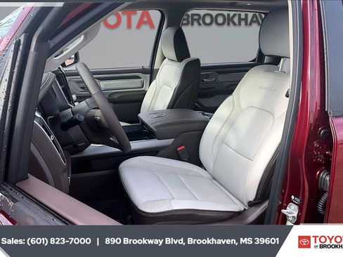 Used 2026 RAM 1500 Laramie AWD/4WD image 18