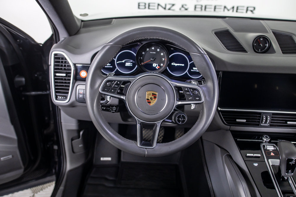 Used 2023 Porsche Cayenne Coupe AWD/4WD image 25