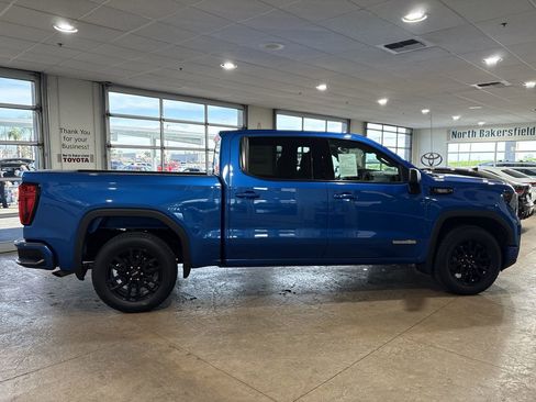 Used 2022 GMC Sierra 1500 Elevation image 3