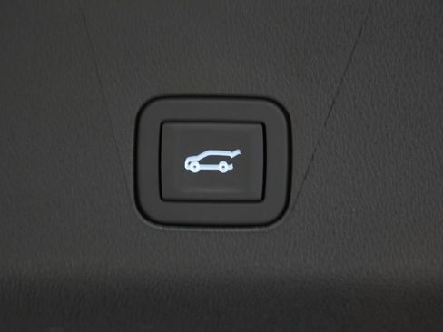 New 2025 Chevrolet Tahoe Premier w/ Sun And Tow Package AWD/4WD image 12