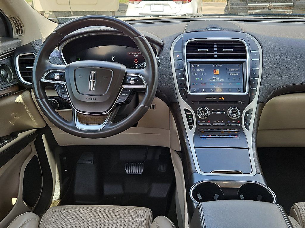 Used 2020 Lincoln Nautilus Reserve w/ Equipment Group 201A FWD image 17