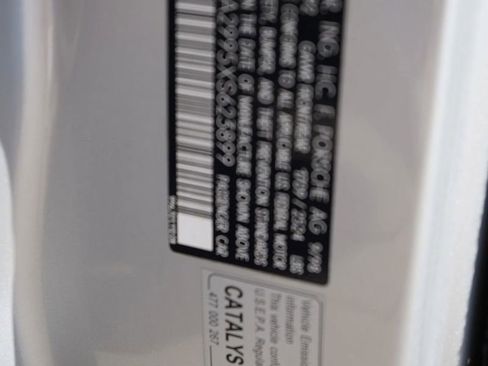 Used 1999 Porsche 911 GT3 RS image 25