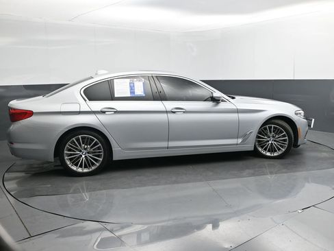 Used 2019 BMW 530i xDrive w/ Convenience Package image 6