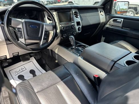Used 2015 Ford Expedition Limited w/ Equipment Group 301A AWD/4WD image 14