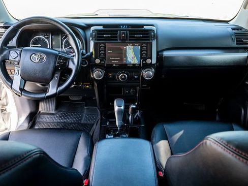 Certified 2022 Toyota 4Runner TRD Off-Road Premium AWD/4WD image 8