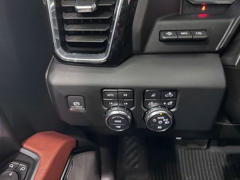 Certified 2023 GMC Sierra 1500 Denali Ultimate image 24