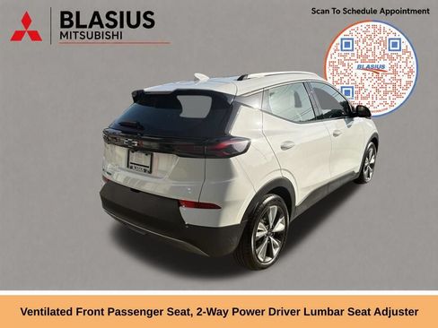 Used 2023 Chevrolet Bolt EUV LT w/ Convenience Package FWD image 26