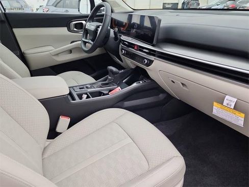 New 2026 Kia Sorento S w/ S Panoramic Sunroof Package image 17