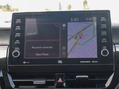 Used 2022 Toyota Camry XLE w/ Navigation Upgrade Package FWD image 15