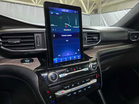 Used 2021 Ford Explorer Platinum w/ Equipment Group 601A image 30