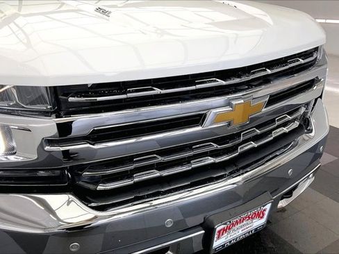 Used 2022 Chevrolet Silverado 1500 LTZ image 30