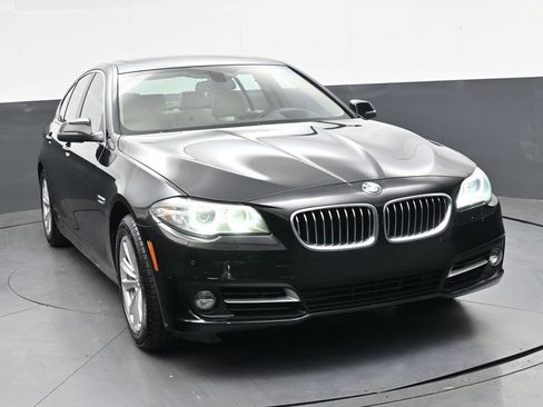 Used 2016 BMW 528i Sedan RWD image 9