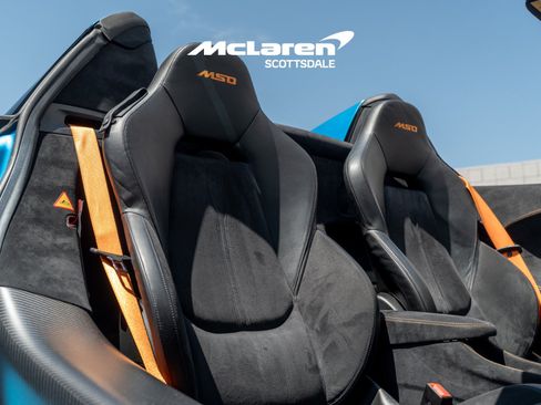 Used 2020 McLaren 600LT Spider RWD image 12
