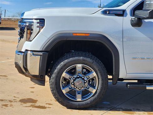 New 2026 GMC Sierra 2500 SLT w/ Texas SLT Premium Package image 8