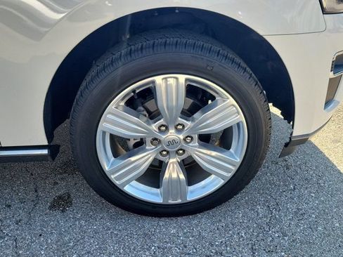 Certified 2024 Ford Expedition King Ranch AWD/4WD image 13